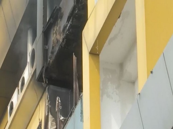 Early Morning Fire Erupts at Royal World Complex