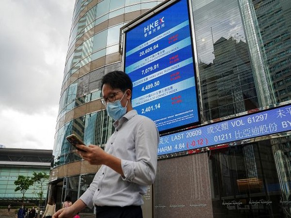 Hong Kong Stock Market Plummets Amid China's Tepid Economic Measures