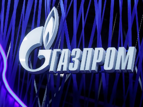 Gazprom's gas exports to Europe via Ukraine steady on Monday