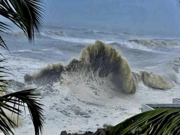 Sri Lanka shuts schools as Cyclone Mandous raises pollution