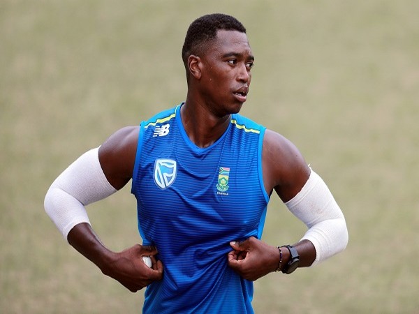 South Africa Faces Cricket Setbacks: Ngidi Out and Bavuma in Fitness Race