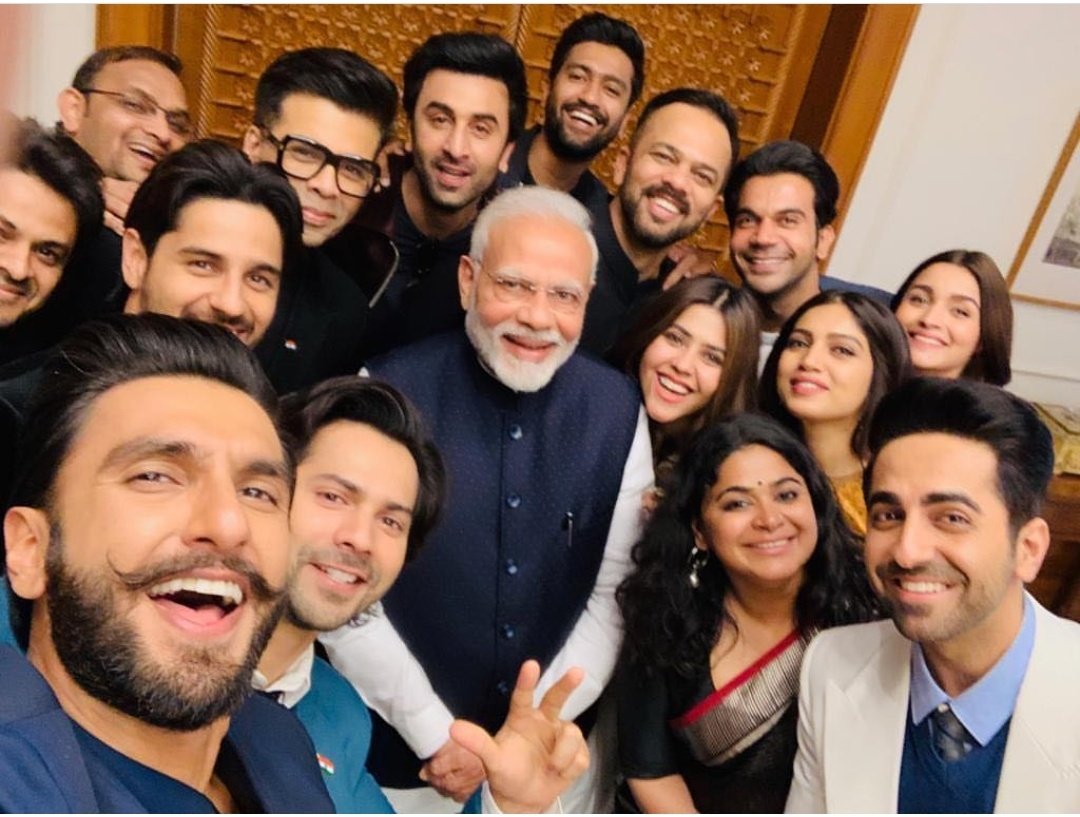 Bollywood celebrities meets Modi, Ranveer tweets 'Jaadoo ki Jhappi!'