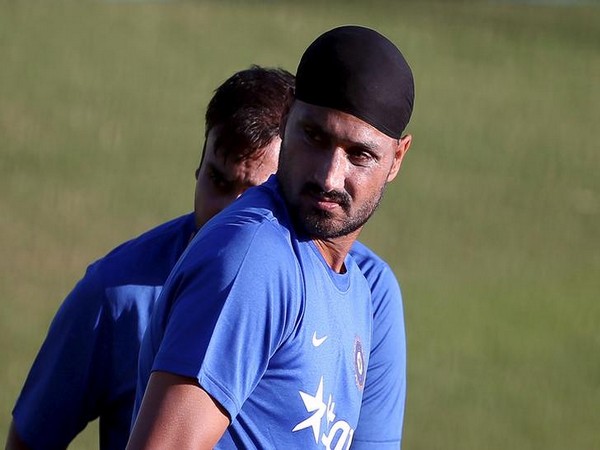 Not the first time that Australian crowd is doing nonsense: Harbhajan