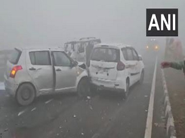 Dense Fog Triggers Multiple Vehicle Collision on Delhi-Lucknow Highway