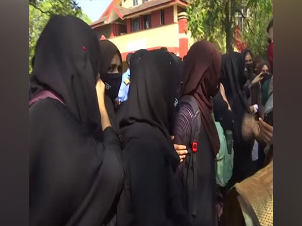 Karnataka hijab row emerges in burqa form in Jaipur