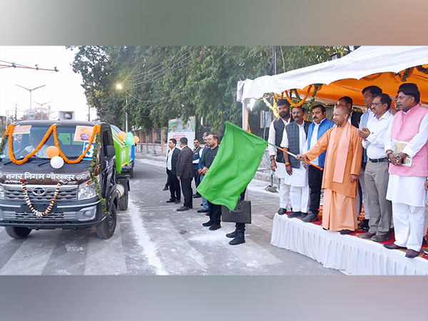 UP CM Yogi Adityanath unveils 253 development projects of Gorakhpur Municipal Corporation worth Rs 482 crore