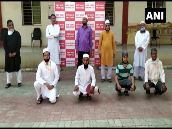  Nine arrested for offering prayers in mosque in Vadodara despite lockdown 
