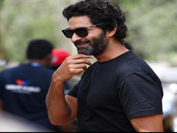 Hope I am cast in bigger roles in international films post ‘Matrix Resurrections’: Purab Kohli
