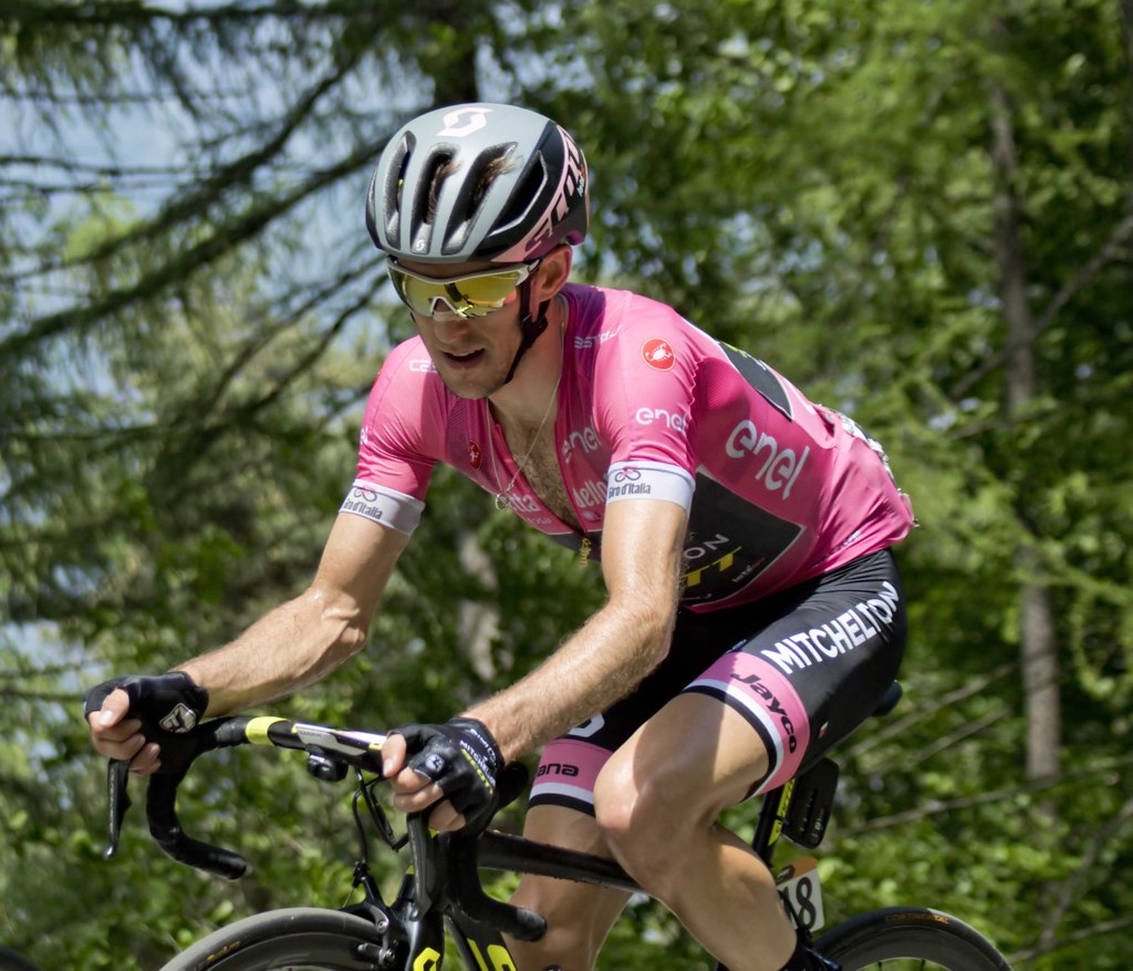 Cycling-Yates wins Giro d'Italia stage 14 as Carapaz takes maglia rosa