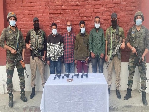 J-K police arrest 4 hybrid terrorists of TRF/LeT in Srinagar, 2 terrorist associates in Awantipora