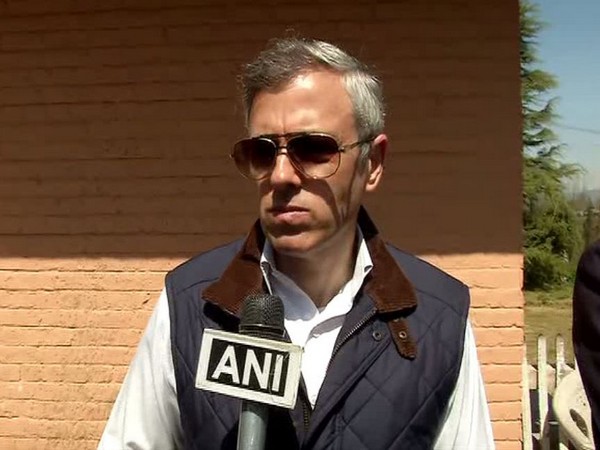 Govt's decision on Article 370 as a "betrayal of trust": Omar Abdullah