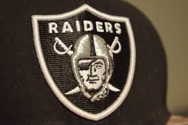 NFL roundup: Raiders handle Rams in opener