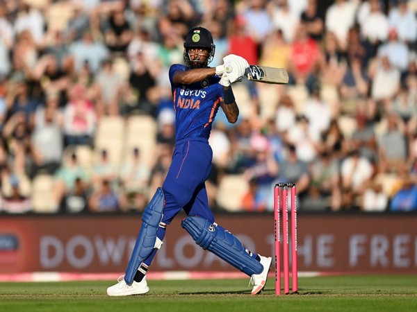 Cricket-India's Pandya slams 'shocker of a wicket' after win against NZ