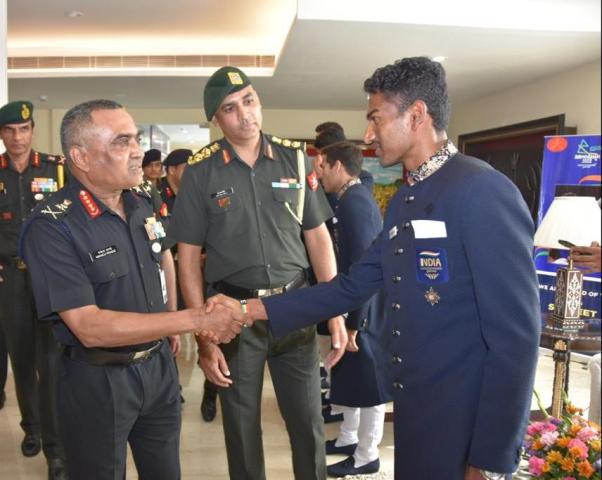 COAS interacts with Army sportspersons participated in Commonwealth Games 2022