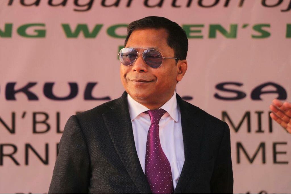 Mukul Sangma vacates official bungalow in Shillong, 6 months after leaving office