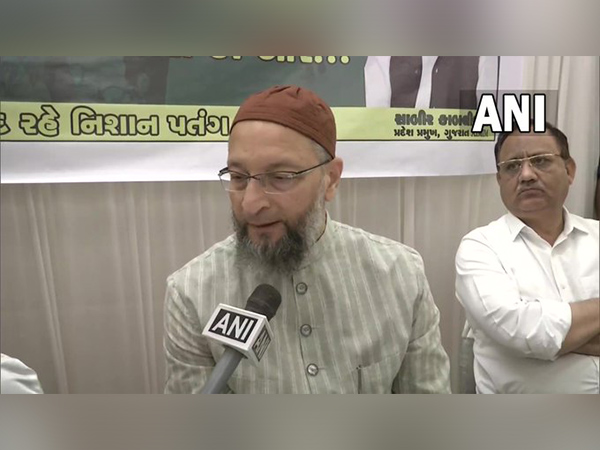 "Khichdi government will hear voice of weaker section", Owaisi takes jibe at BJP