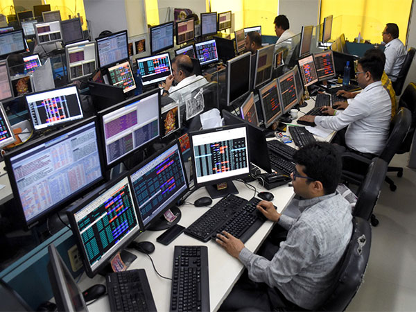 Indian Stock Markets Show Gains Amid Global Volatility