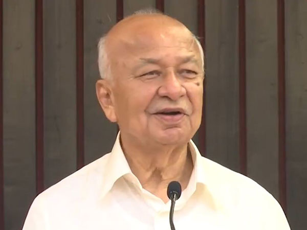 Revelations of Fear: Sushilkumar Shinde Recalls His Kashmir Visits