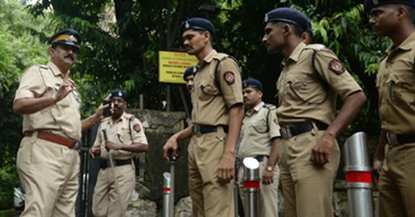 Mumbai police's Social Service Branch to get in to limelight after 'dance bar' return