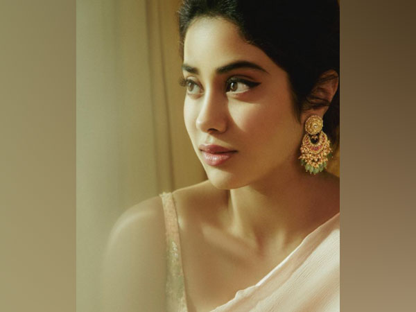 Janhvi Kapoor looks as breathtaking as her late mother Sridevi in new retro photoshoot