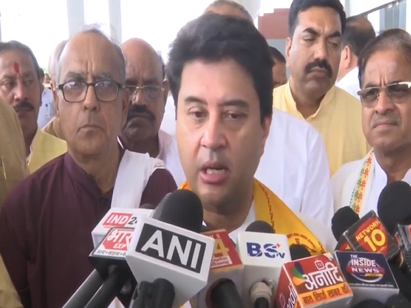 Jyotiraditya Scindia Defends Ladli Behna Yojana Amidst Shiv Sena Criticism