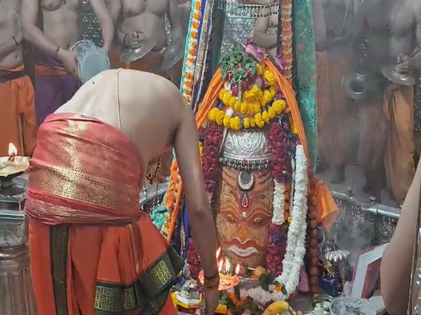 MP: Special Bhasma Aarti performed at Mahakaleshwar temple on Dhanteras in Ujjain