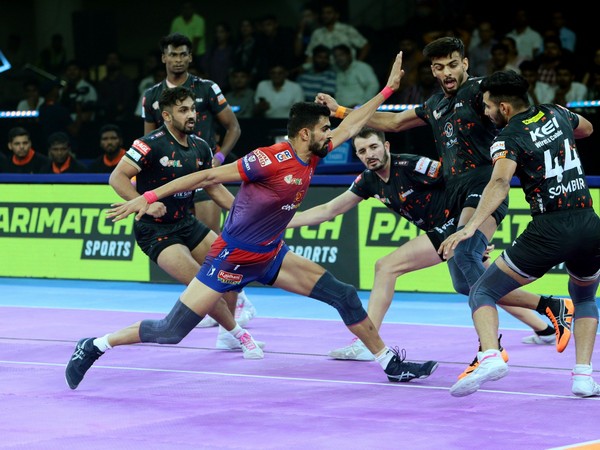 Thrilling Clash: U Mumba Edges UP Yoddhas in Noida PKL Showdown