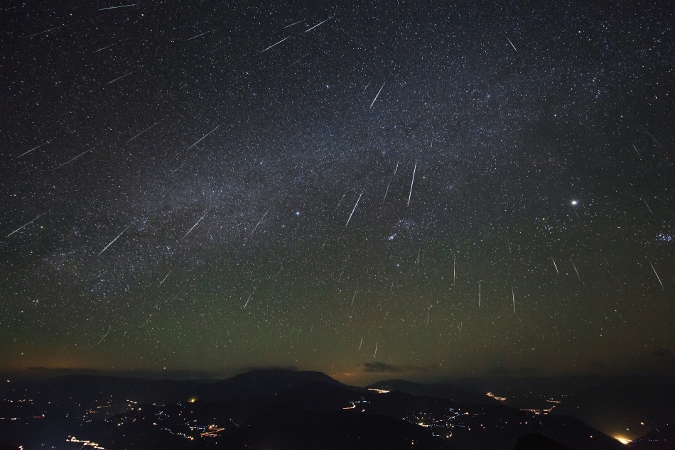 Geminid meteor shower 2021 set to peak this week When and where to