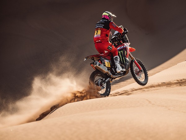 Honda's Quintanilla finishes runner-up in 8th stage closing in on rally lead at Dakar 2022