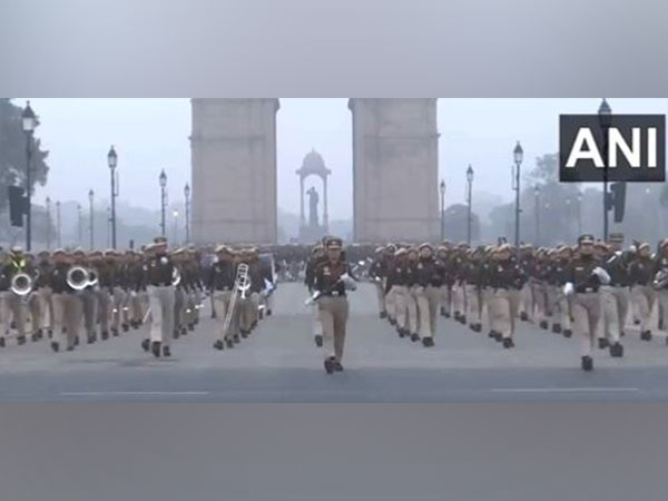 Delhi: Rehearsals for Republic Day parade underway at Kartavya Path