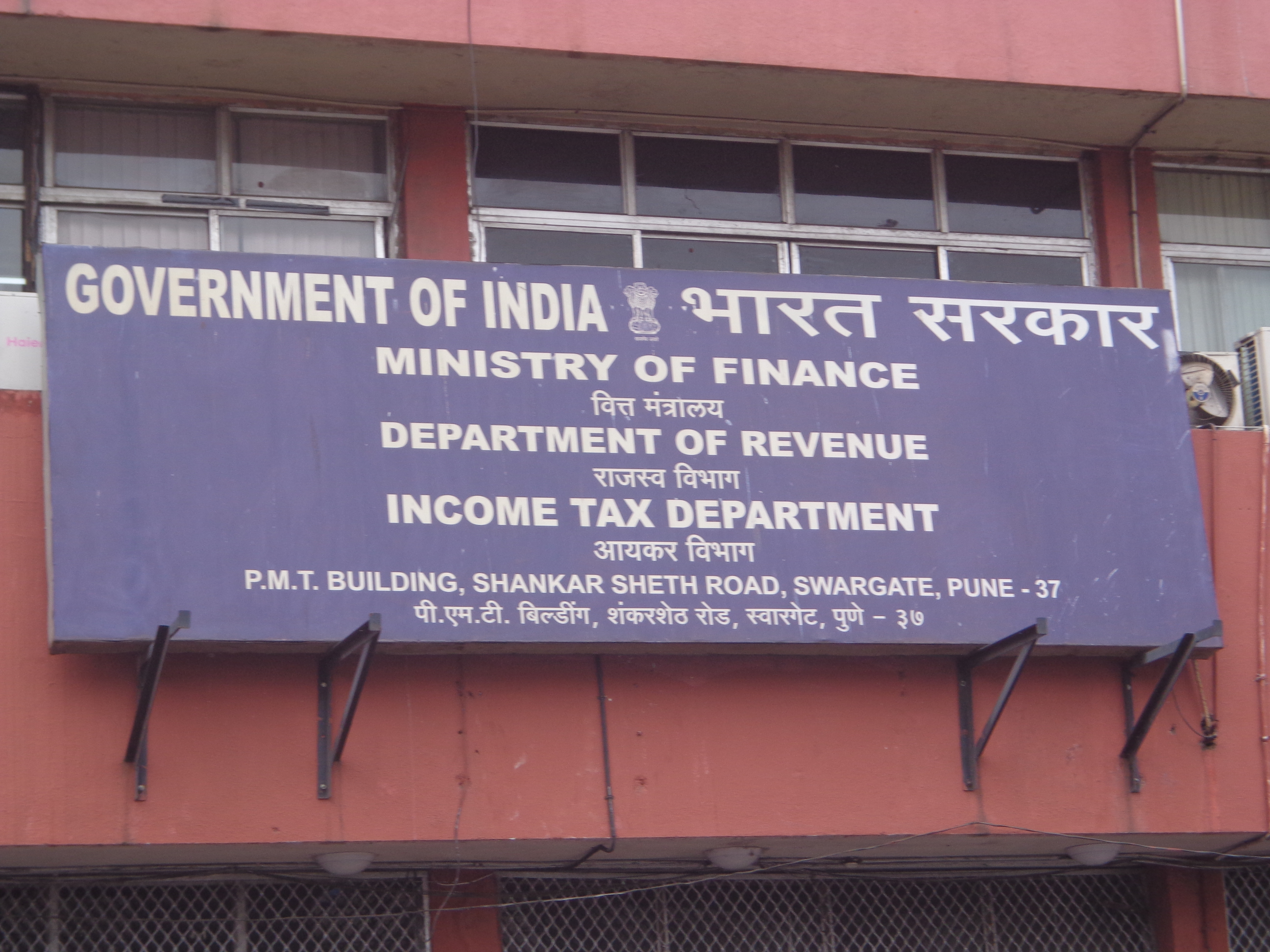 I-T dept files 4 fresh chargesheets against Gautam Khaitan for holding undisclosed foreign assets
