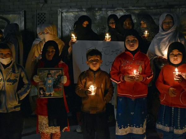 Shia Hazaras commemorate victims of terror attacks in Pakistan: Report