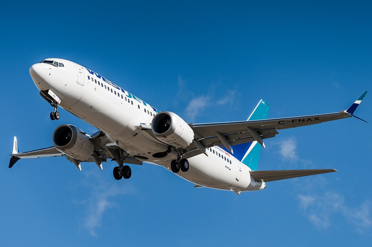 Ethiopian Airlines crash: Investigators recover flight recorders from crash site