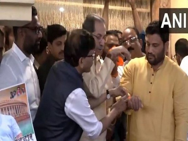 Double Maharashtra Kesari Chandrahar Patil joins Shiv Sena (UBT) 