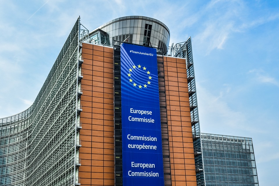 European Commission proposes giving EU membership status to Moldova