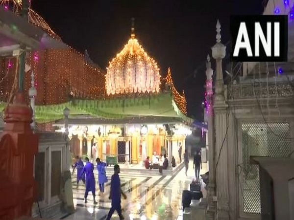 Festive air at Nizamuddin, Jama Masjid as Eid spirit grips city