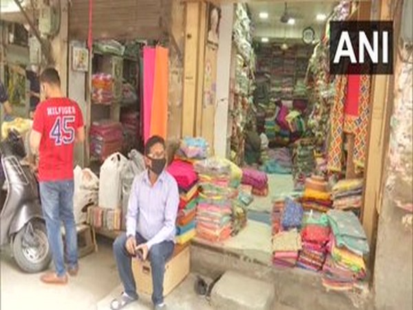 COVID-19 lockdown: Amritsar's Tahli Sahib wholesale cloth market opens 