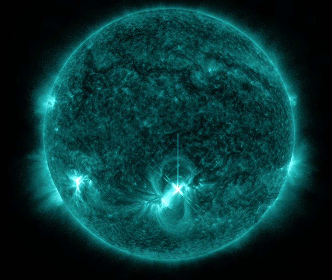 Sun emits strong X-class flare; NASA observatory captures image of the event