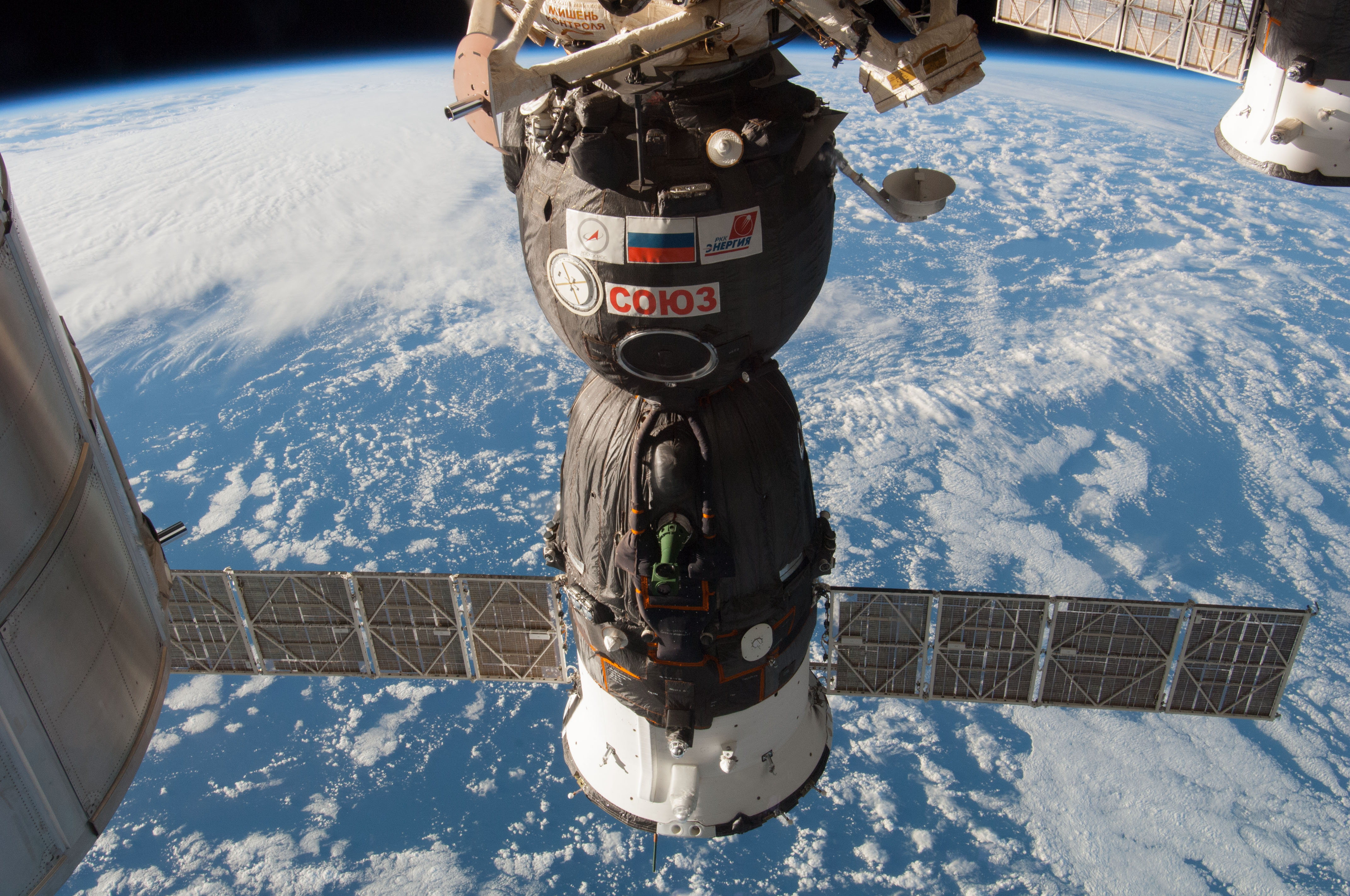 3-nation crew blasts off to international space station: NASA