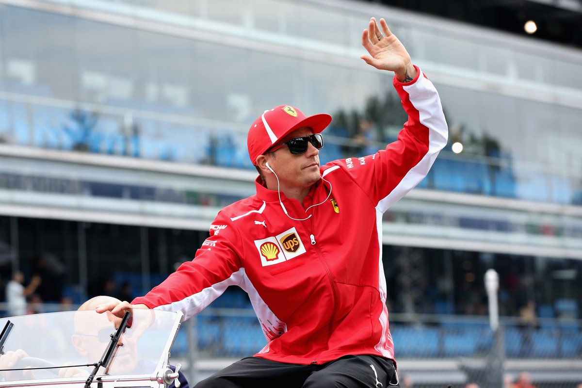 UPDATE 1-Raikkonen tops Singapore practice as Vettel toils