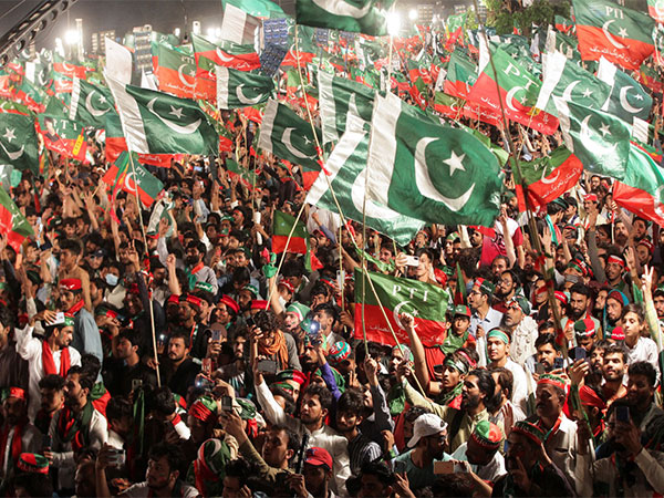 PTI Vows to Continue Anti-Government Protests Amid Arrests of Key Leaders