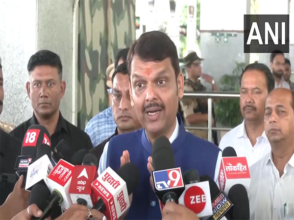 Devendra Fadnavis Discusses Reinduction of Eknath Khadse, Praises Government's Agricultural Reforms