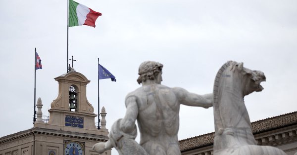 Italian investors returning back after 2011 euro zone crisis