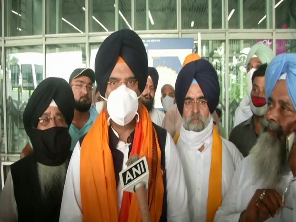 Sikh man's turban 'removed' in WB march: Delhi delegation to meet Governor