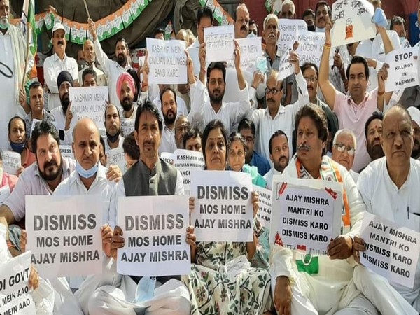Lakhimpur Kheri incident: Congress organises 'silent demonstration' in J-K Jammu