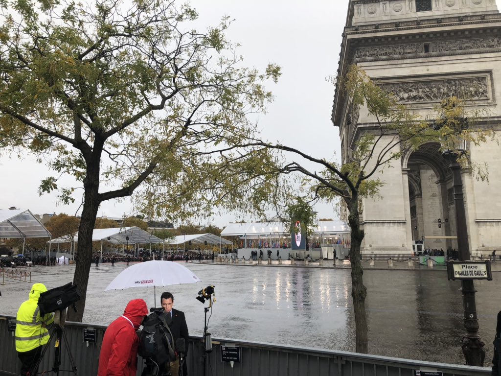WWI centenary: State heads arrives at Arc de Triomphe in Paris