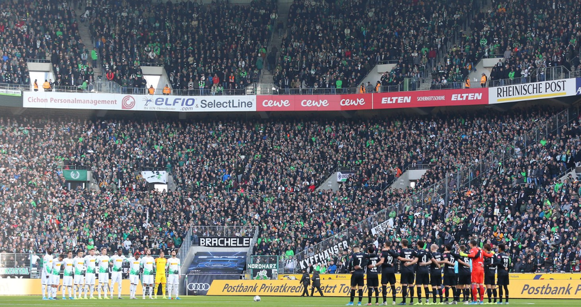 Soccer-Eerie silence across stadiums on Bundesliga restart