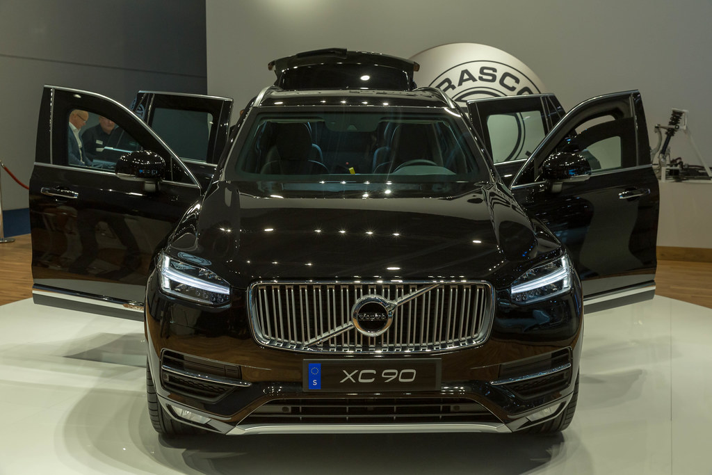 Volvo Car India launches new SUV XC90 priced at Rs 89.9 lakh