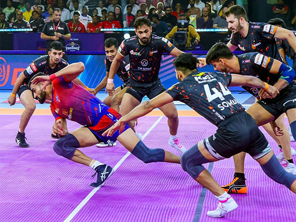 UP Yoddhas' Narrow Defeat in Home Opener Against U Mumba