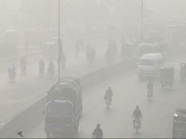 UNICEF Urges Pakistan to Combat Hazardous Air Pollution Threatening Millions of Children